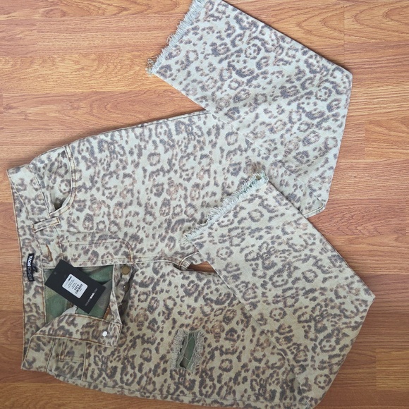 Fashion Nova Denim - Fashion Nova Distressed Boyfriend Jeans Animal Print M NWT Wild Runner